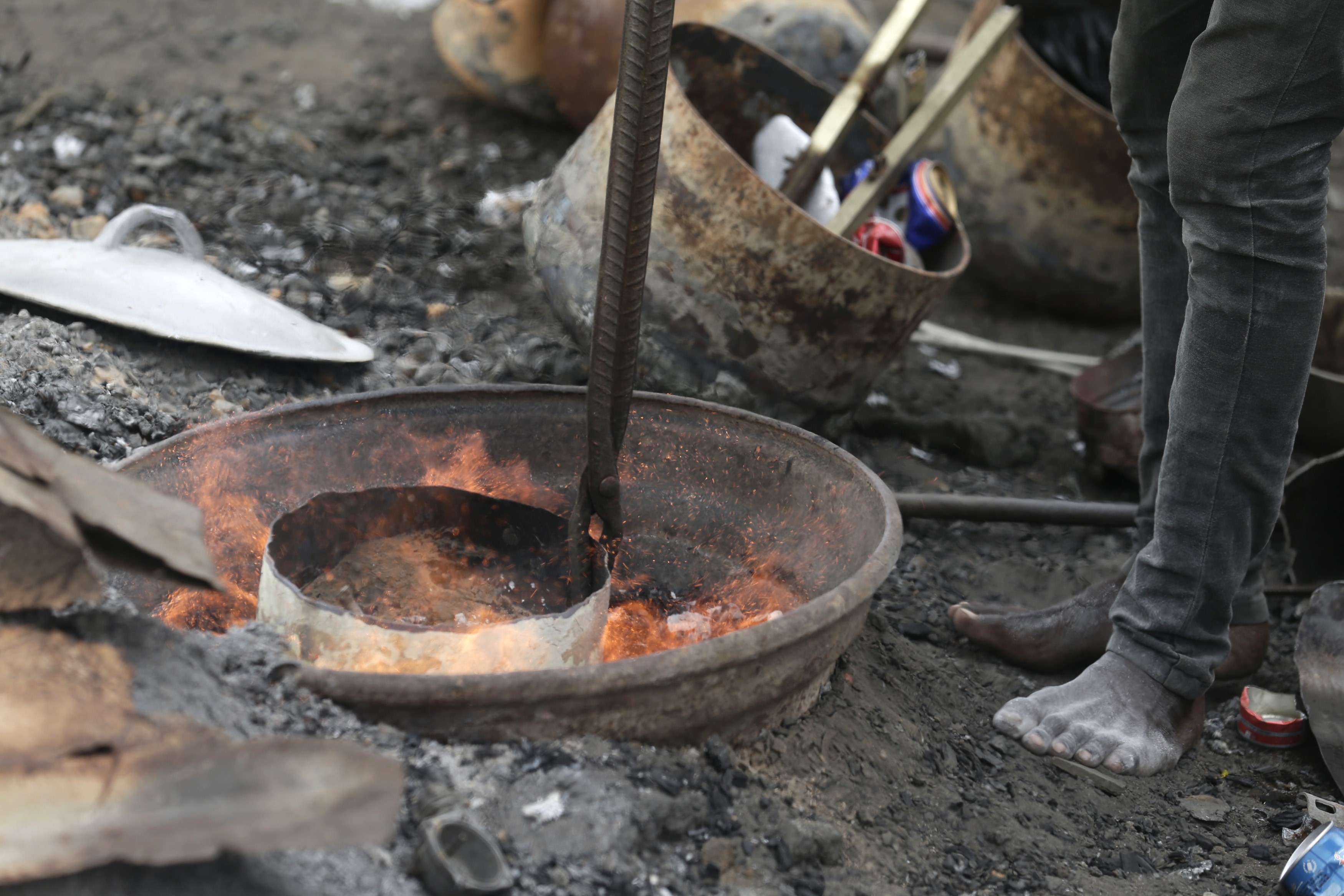 Recycling metal without protection could lead to lead poisoning