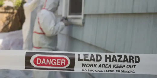 Lead removal with warning